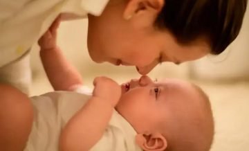 Regurgitação em Bebês: 10 Dicas para Aliviar o Desconforto e Saber Quando se Preocupar