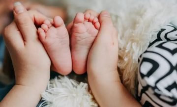 Crescimento dos cabelos do bebê: 9 curiosidades e cuidados