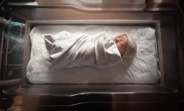 Bebê Chorando Muito: 7 Motivos Comuns e Soluções