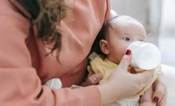 organizar rotina com bebe - Amamentação e gases: 8 cuidados para reduzir o desconforto do bebê - 5 - Mamãe Gratidão Amamentação e gases: 8 cuidados para reduzir o desconforto do bebê