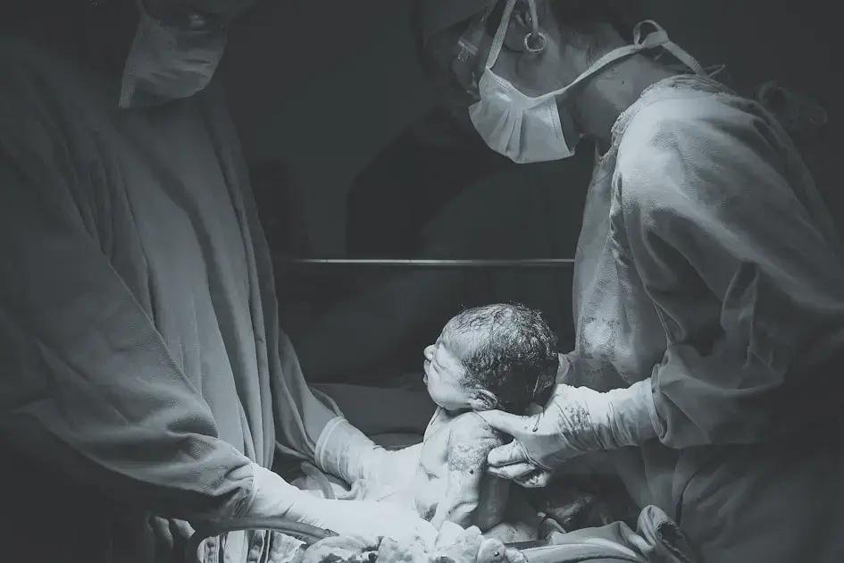 4. Como a amamentação prolongada impacta a saúde do bebê
