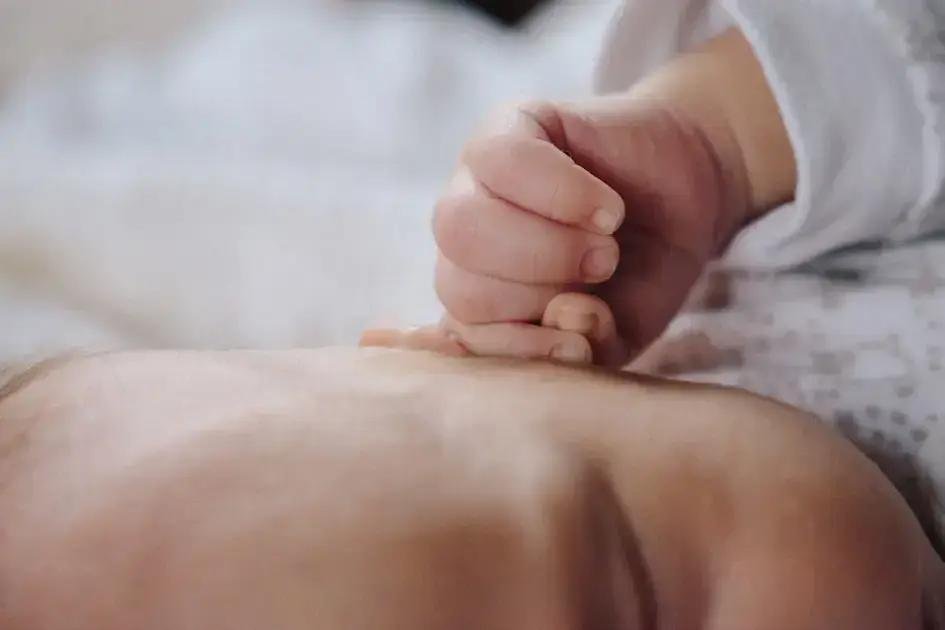 6. Como a língua presa afeta a alimentação do bebê