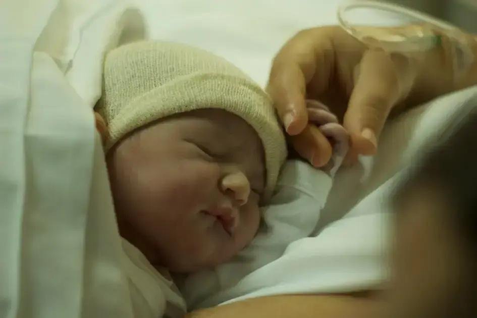 1. Bebe acorda chorando: o que pode estar acontecendo