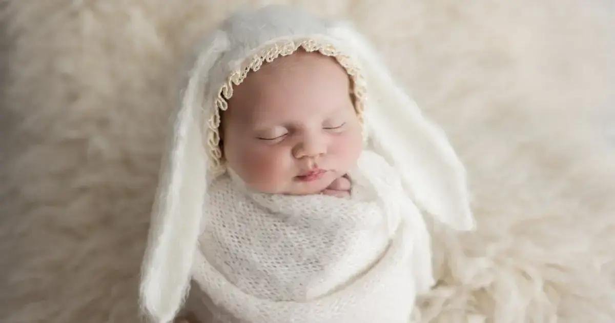 6. O que fazer quando o bebê acorda chorando 6. O que fazer quando o bebê acorda chorando