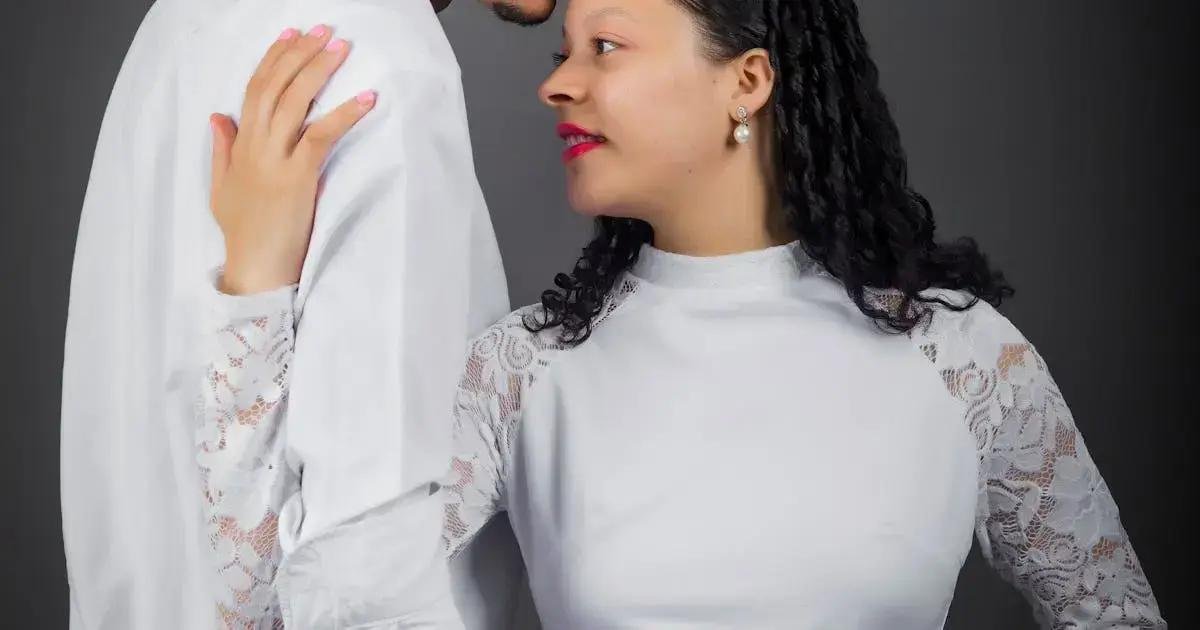 8. Bebe dormindo no colo: um momento único de afeto