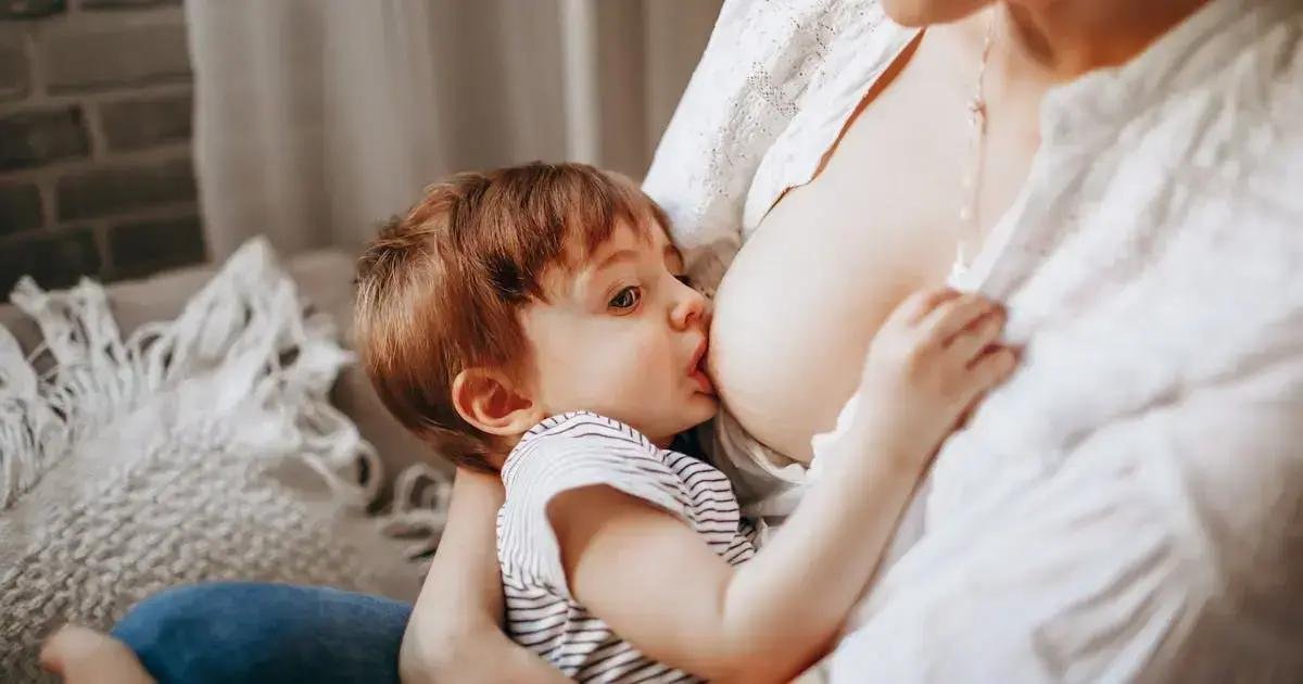 2. Benefícios da amamentação para mães pós-cesárea 2. Benefícios da amamentação para mães pós-cesárea